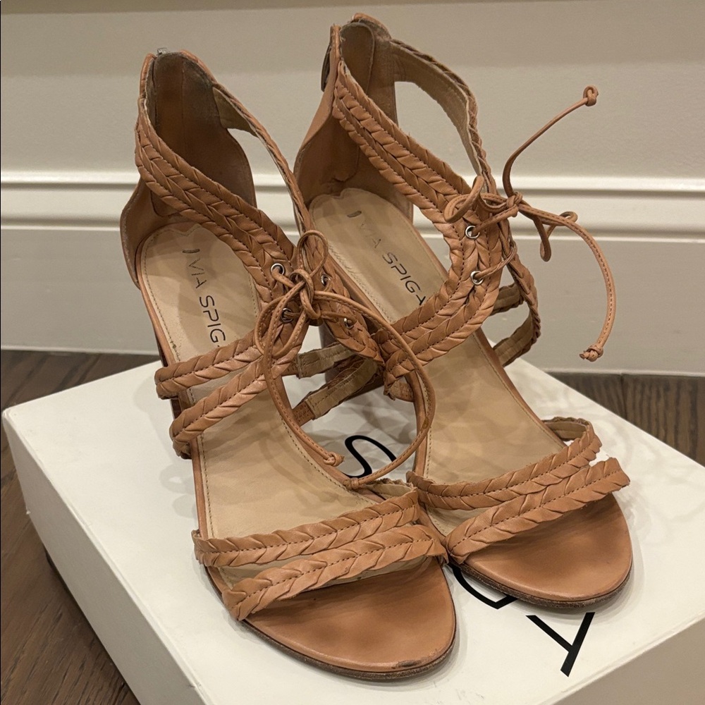 Via Spiga Tan Braided Sandals gardenia,nude size 8